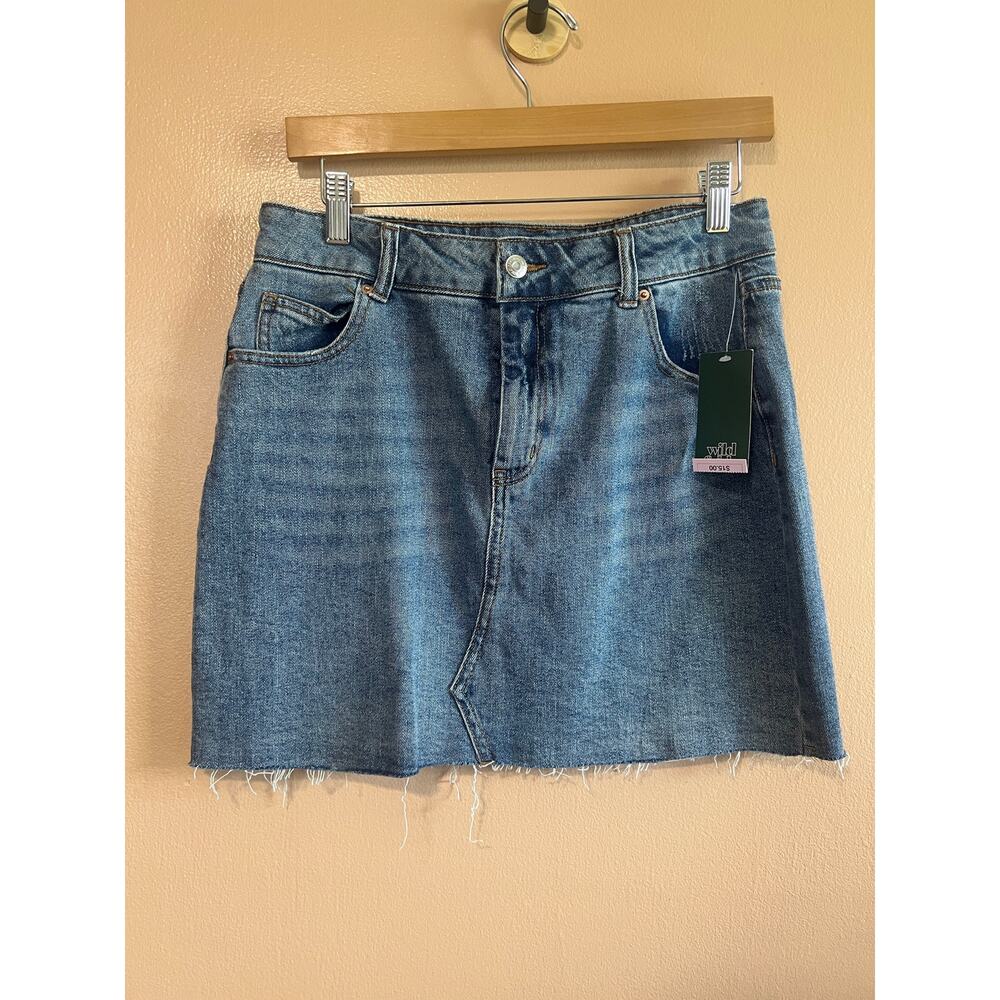 Wild Fable Denim Mini Skirt Womens 10 NWT Raw Hem Medium Wash High Waist